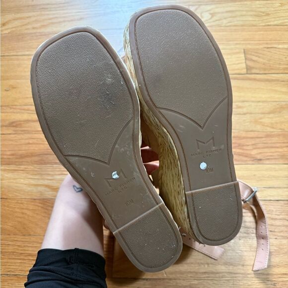 MARC FISHER LTD | Nelly Suede Woven Wedge Sandal - Picture 5 of 6